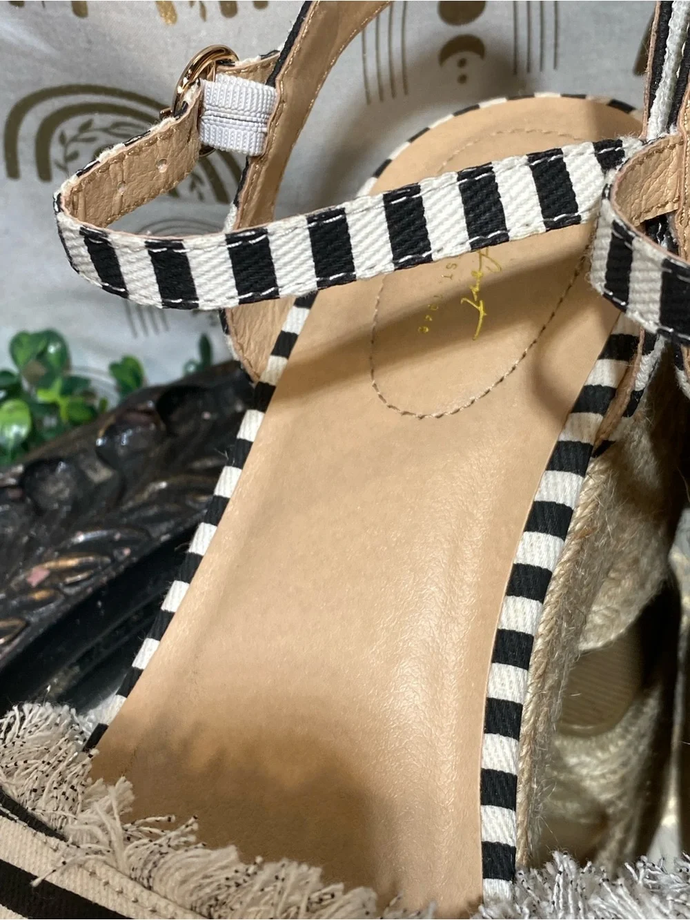 C Comfort chic black